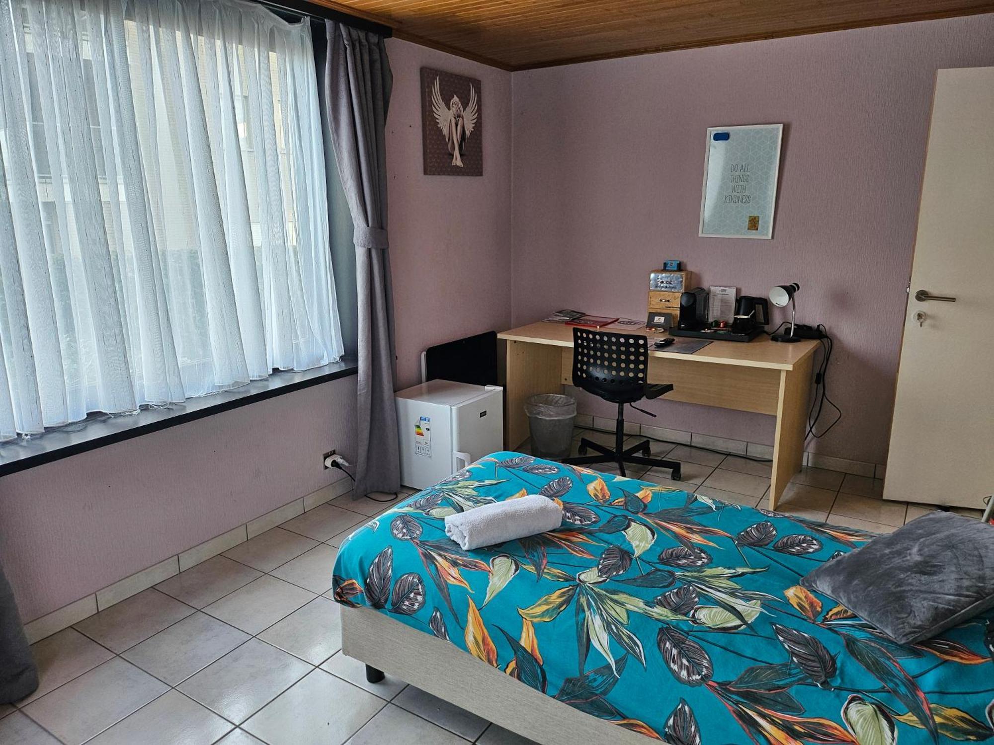 Homestay Gent-Merelbeke Self Check-In Service Melle Room photo